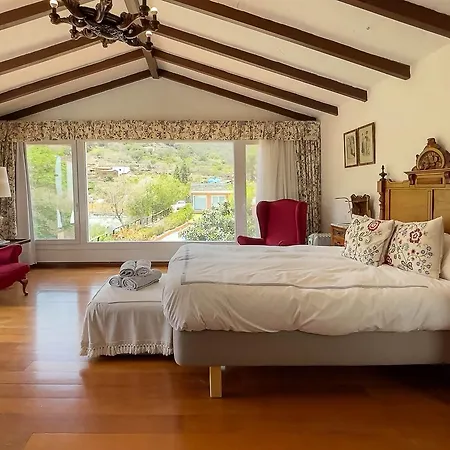 卡萨巴兰科德洛斯赛尔恩卡洛斯度假乡村别墅 乡村民宿 *